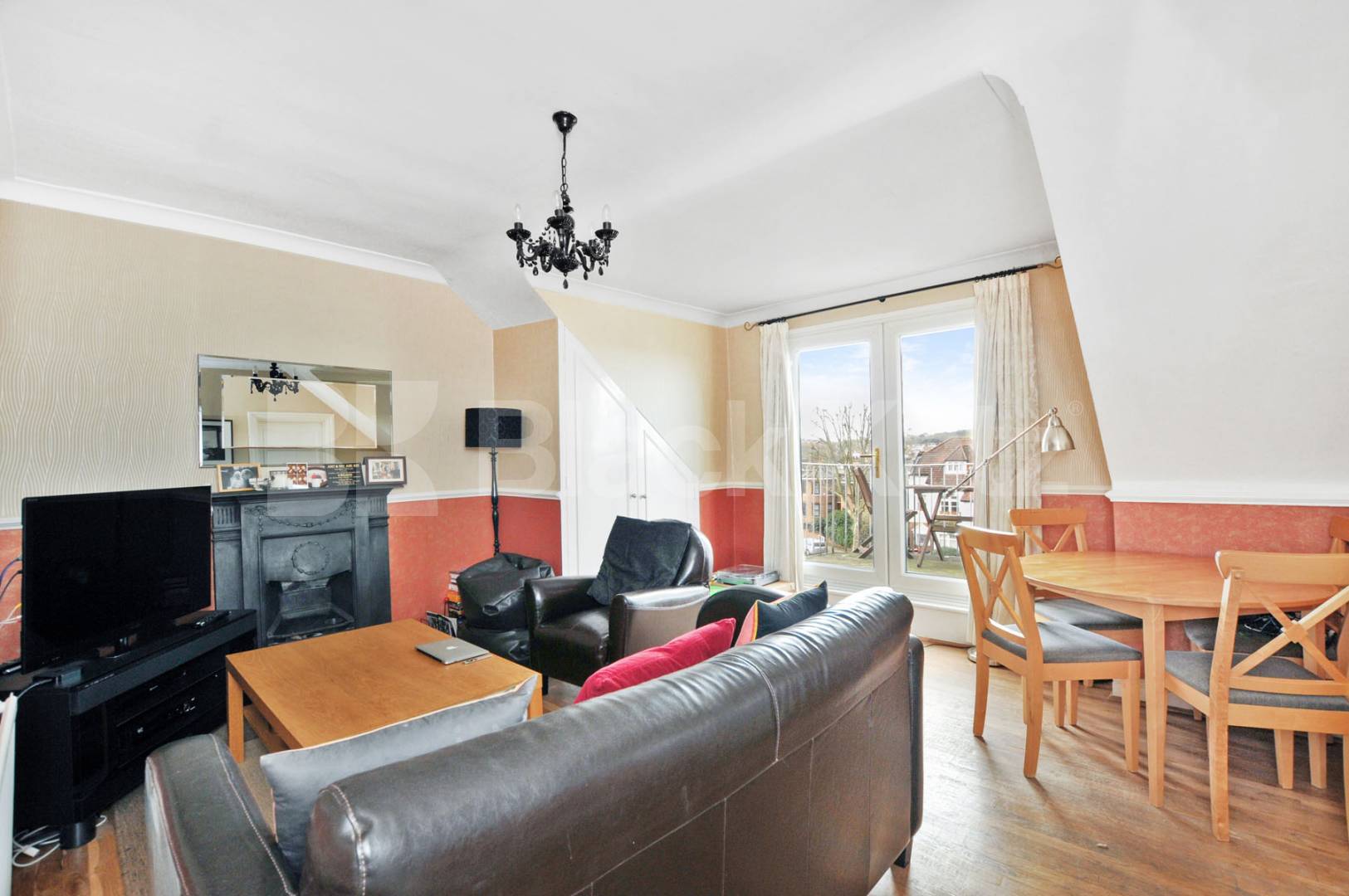 			High spec 2 bedroom property in fantastic location, 2 Bedroom, 1 bath, 1 reception Flat			 Wolseley Road, CROUCH END